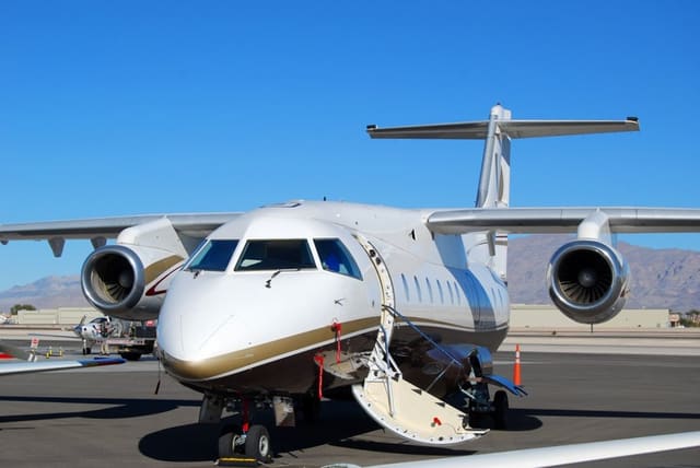 N905HB - Business jet