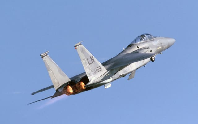  - Twin-engine aircraft