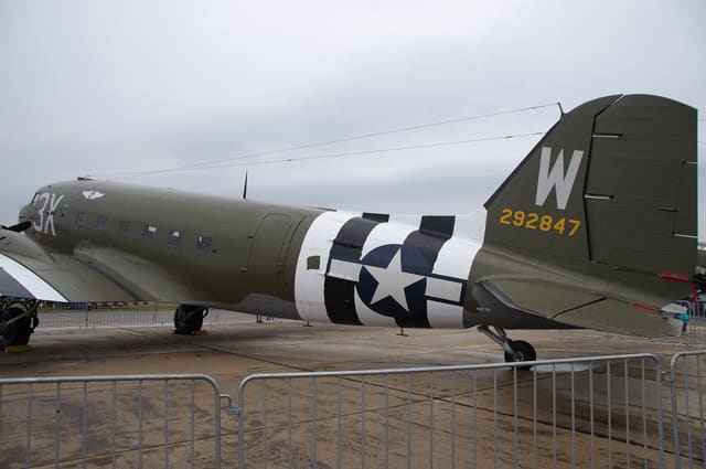 N47TB - Douglas