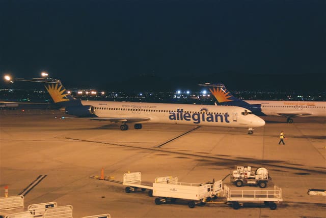 N862GA - Douglas