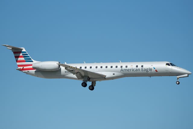 N906AE - Embraer