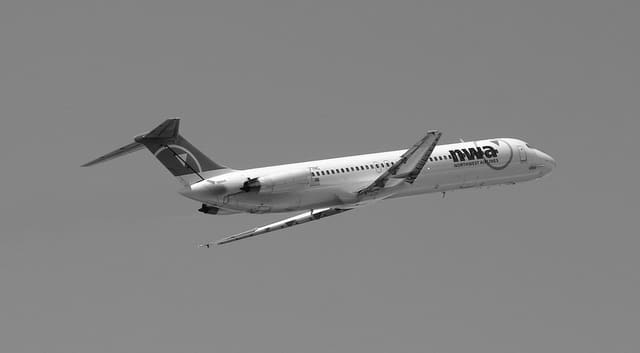 N773NC - Douglas