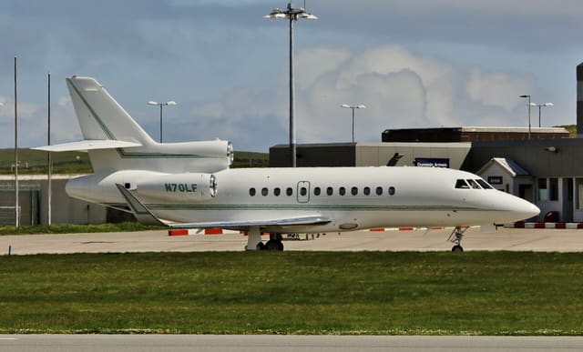 N70LF - Business jet
