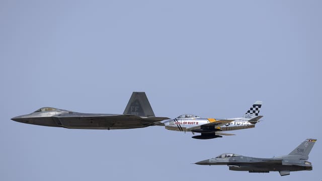 - Single-engine aircraft
