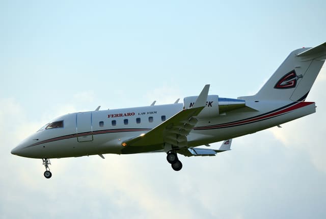 N111FK - Business jet