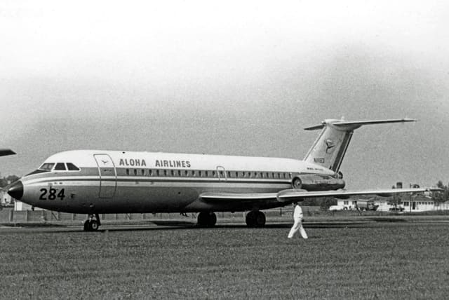 N11183 - Aircraft