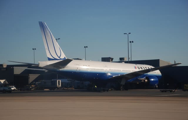 N785UA - Boeing