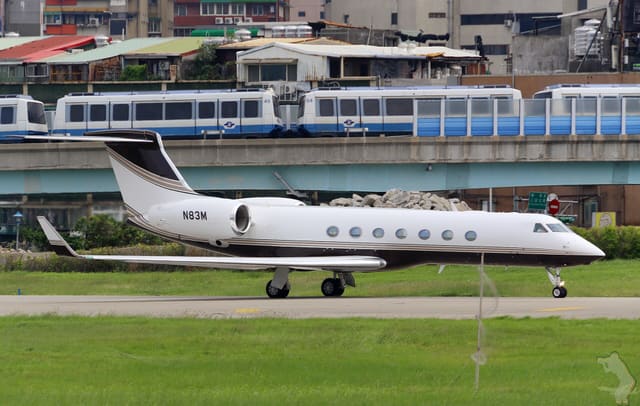 N83M - Gulfstream