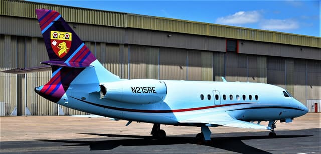 N215RE - Business jet