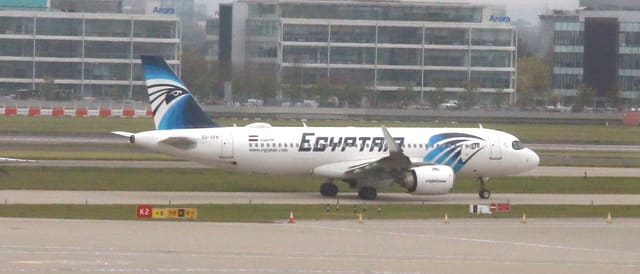 SU-GFK - Twin-engine aircraft