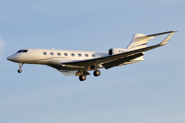 N720LF - Business jet