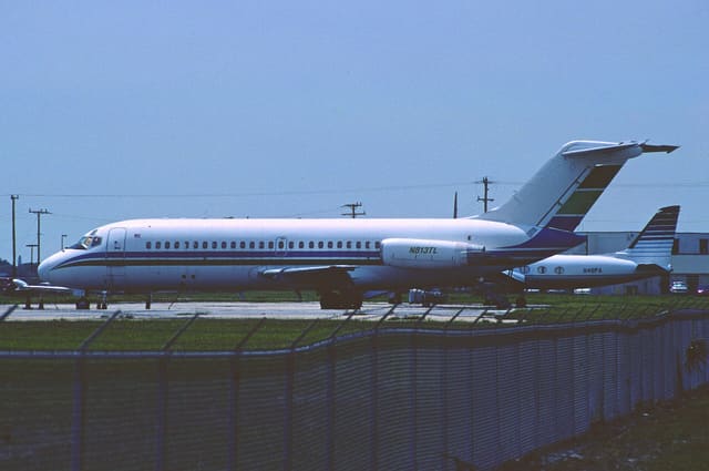 N813TL - Douglas