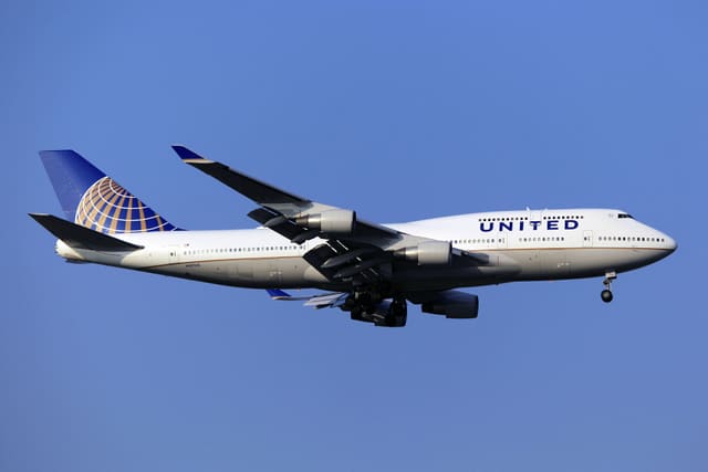 N107UA - Boeing