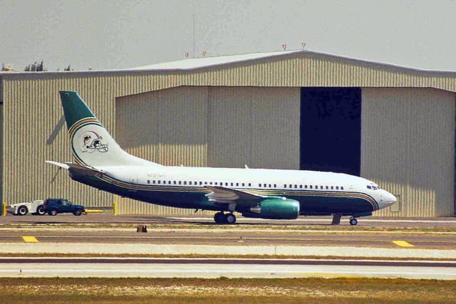N737WH - Business jet