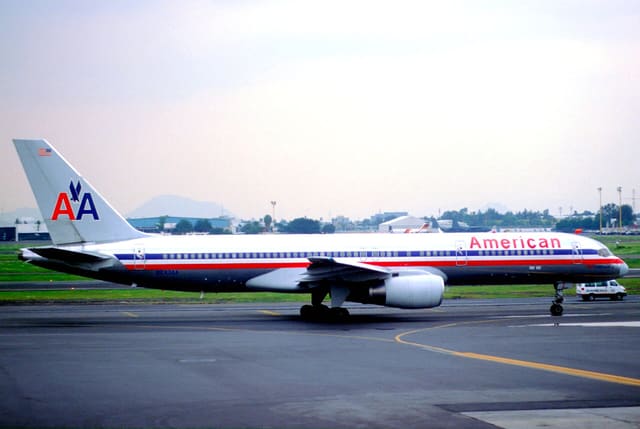 N643AA - Boeing