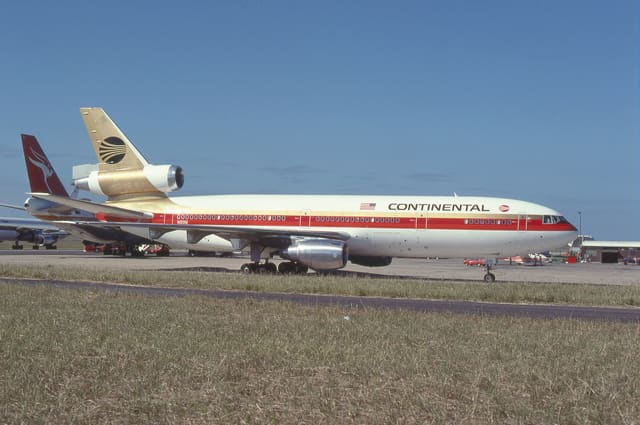 N12061 - Aircraft