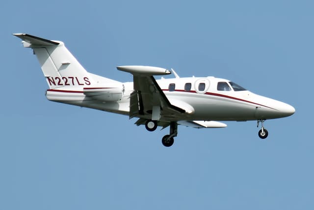 N227LS - Business jet