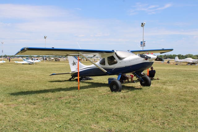N28TT - Single-engine aircraft