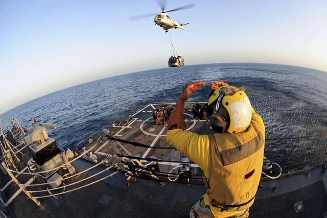 N10248 - Helicopter