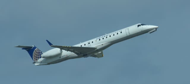 N14171 - Twin-engine aircraft