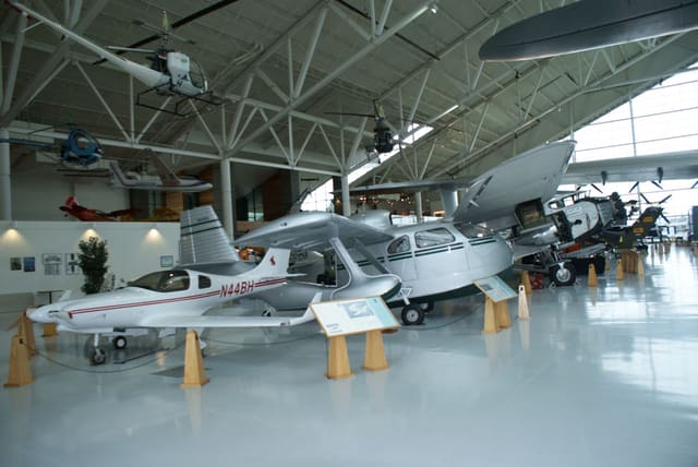 N44BH - Helicopter