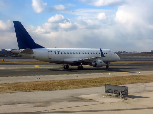 N810MD - Embraer