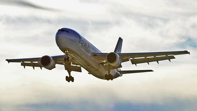 N668FE - Airbus