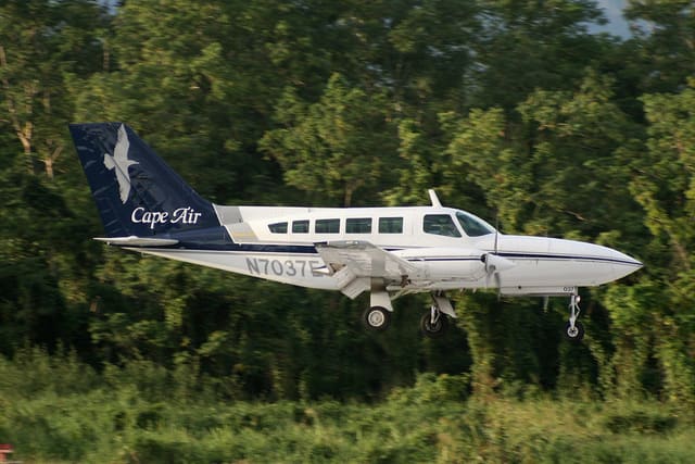 N7037E - Cessna