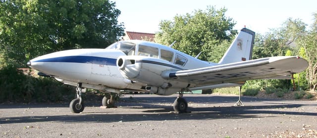 G-BBTJ - Twin-engine aircraft