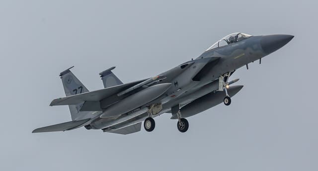 - Twin-engine aircraft
