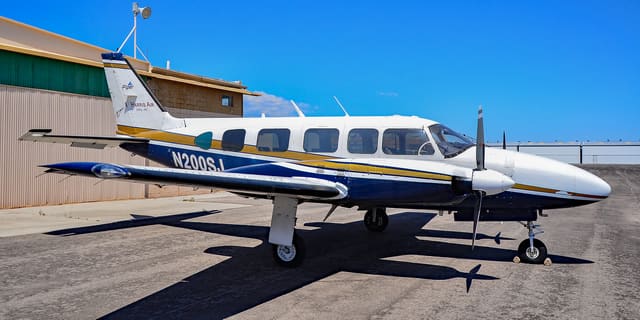 N200SJ - Piper