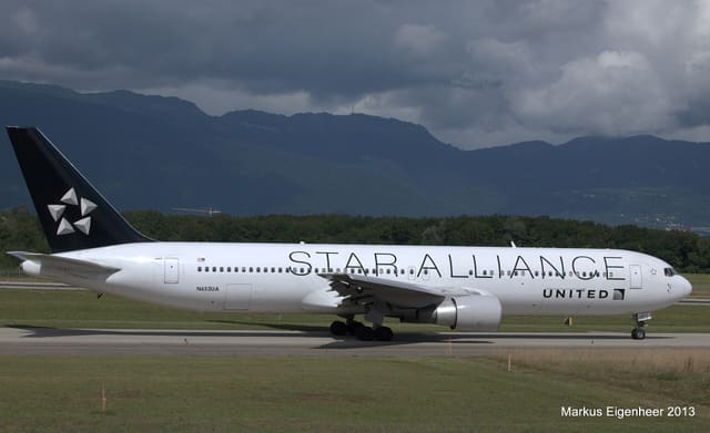 N653UA - Boeing