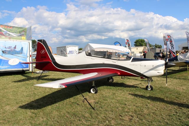 N404DN - Single-engine aircraft