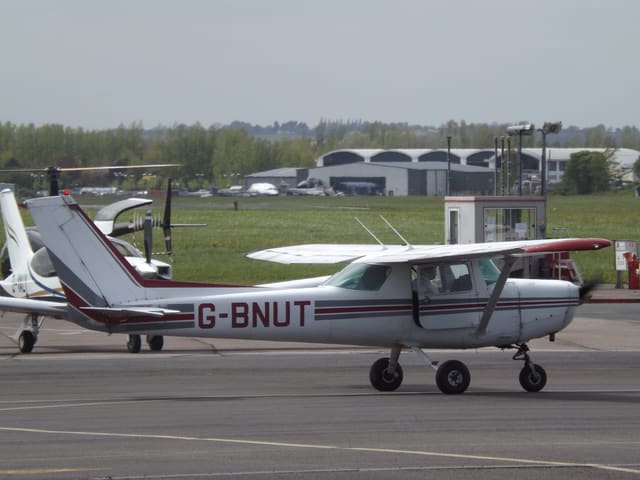 G-BNUT - Cessna