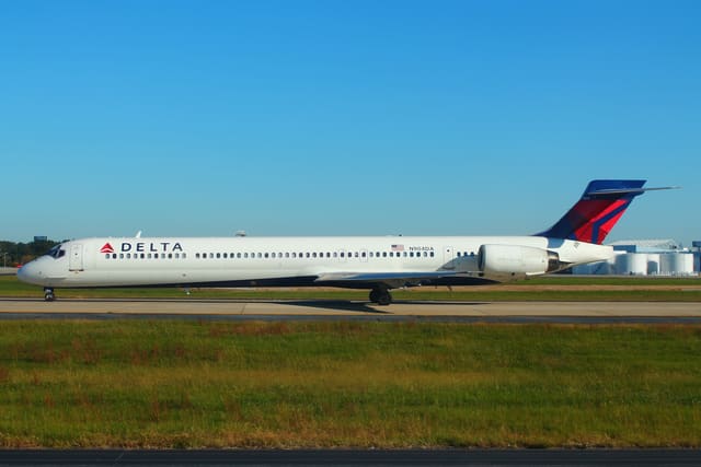 N904DA - Aircraft