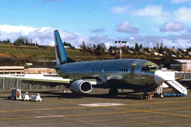N356UA - Boeing