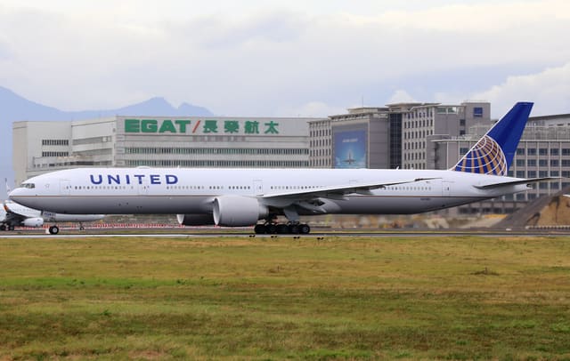 N2138U - Aircraft