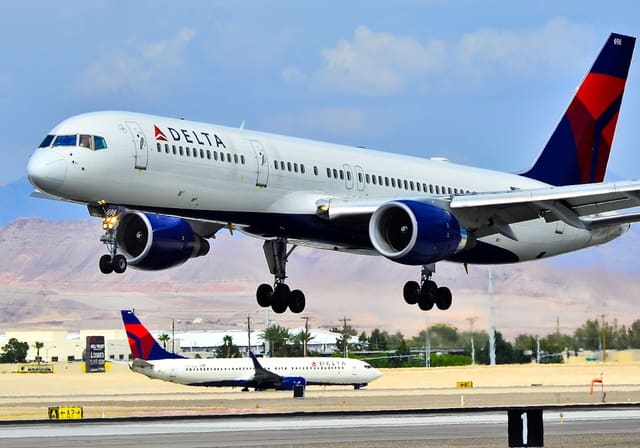 N698DL - Boeing