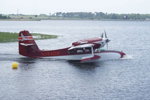 N144GW - Twin-engine aircraft