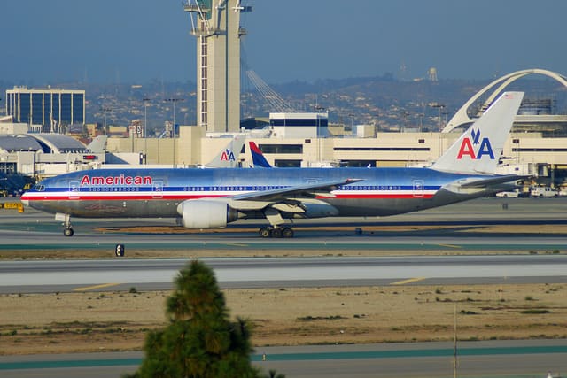 N771AN - Twin-engine aircraft