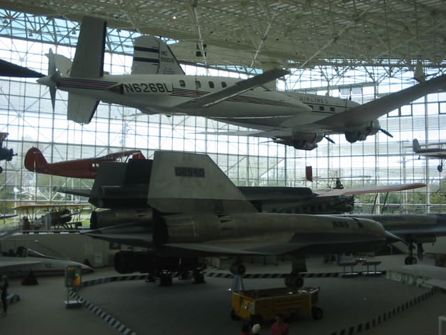  - Twin-engine aircraft