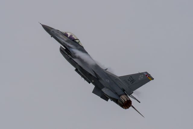  - Single-engine aircraft