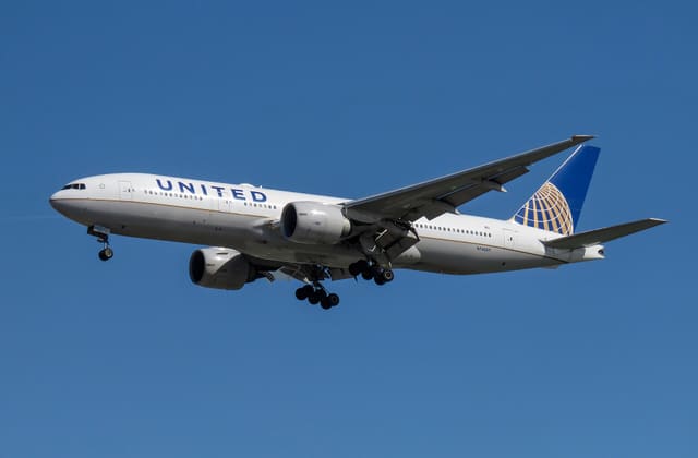 N74007 - Boeing