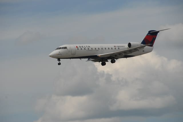 N824AY - Bombardier