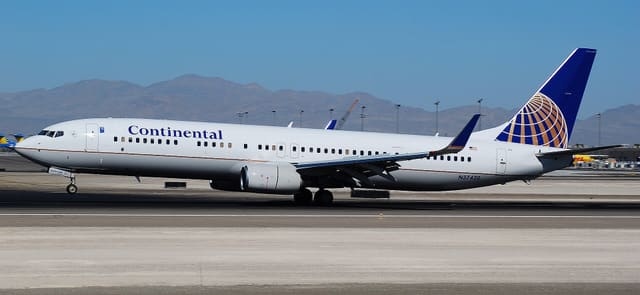 N37420 - Boeing