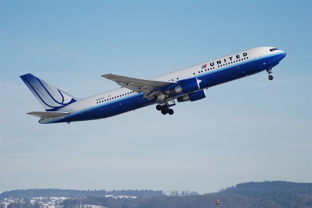 N662UA - Boeing