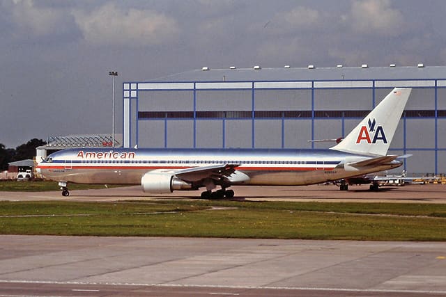 N360AA - Twin-engine aircraft
