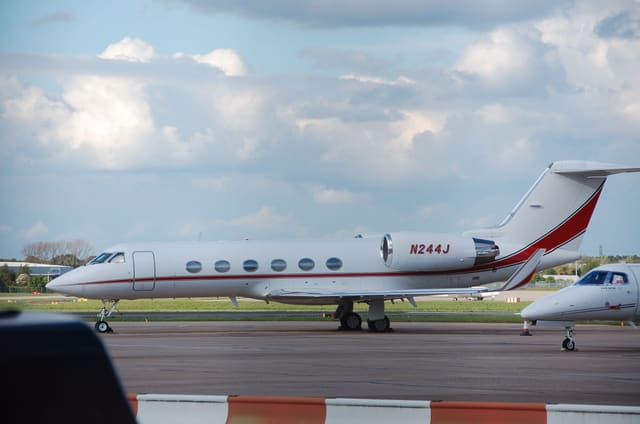 N244J - Business jet