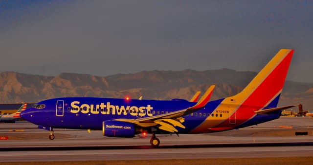 N724SW - Boeing