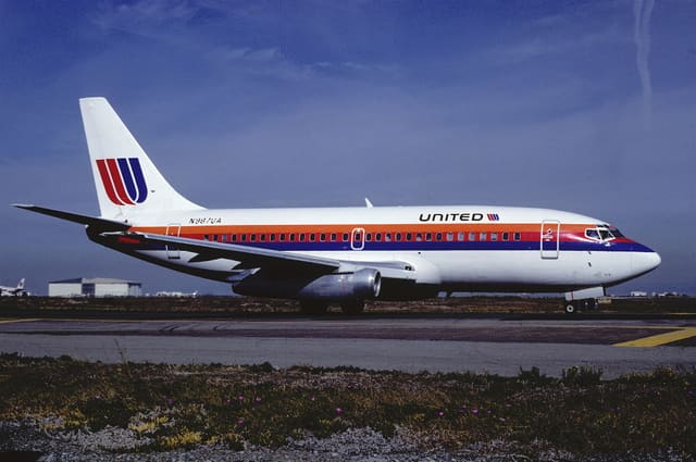 N987UA - Aircraft